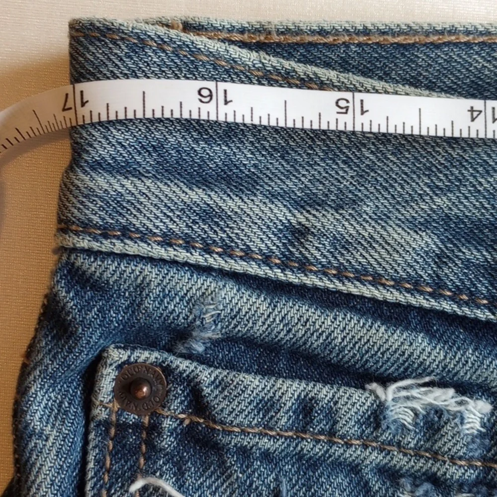 NWT Old Navy Straight Taper Jeans 32x34 33x34 Mid Rise Destroyed Medium Wash - Picture 8 of 11